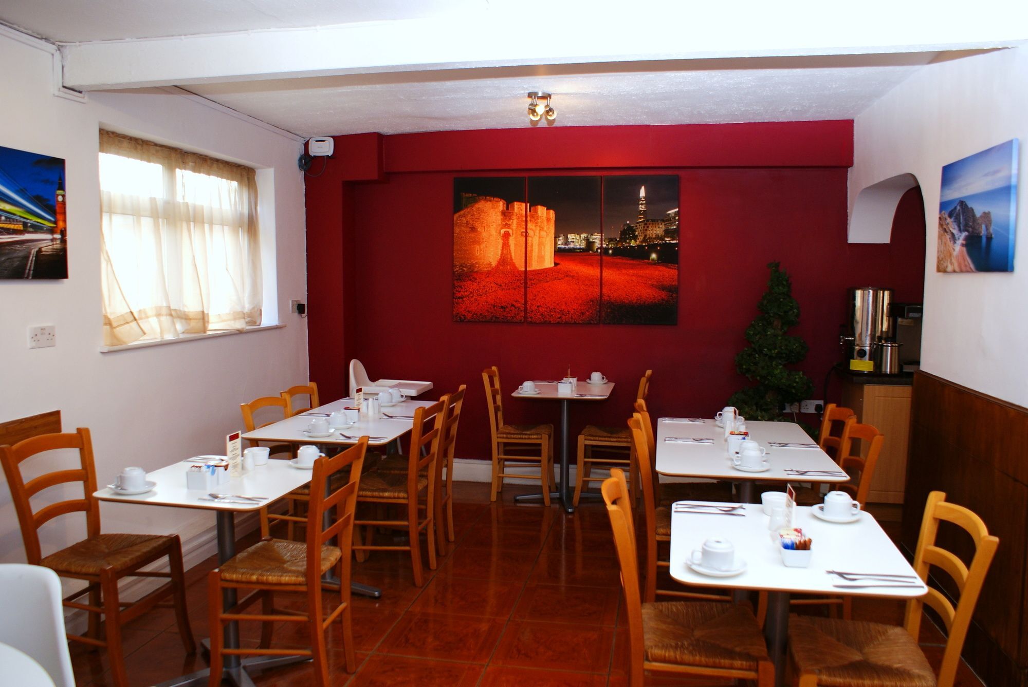 The Hindes Hotel Хароу Екстериор снимка